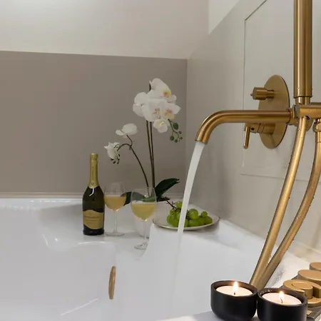 Appartamento Teatrum Loft Teatro Galli -jacuzzi In Rimini