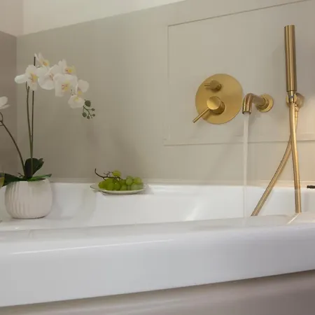 Teatrum Loft Teatro Galli -jacuzzi In Appartamento *