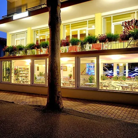Hotel Samoa 3*