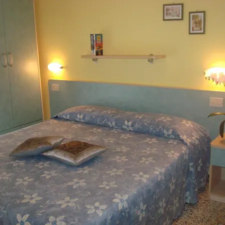 Ersilia Hotel