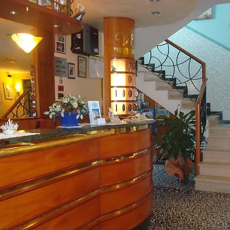 Hotel Ersilia 2*