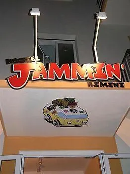 Jammin' & Bar Ostello *