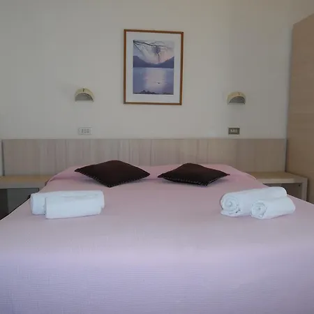 Hotel Alpen 3*