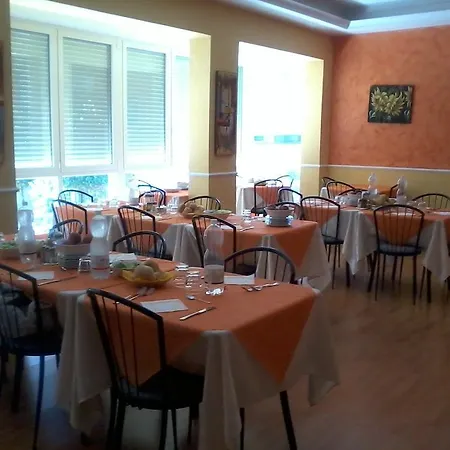 Otel Oria 2*