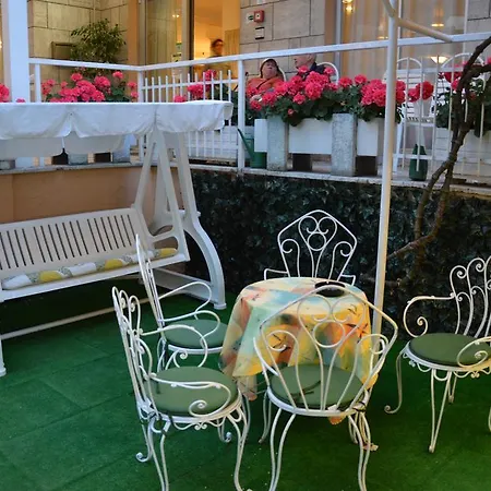 Mantovani Mariù 3* Rimini