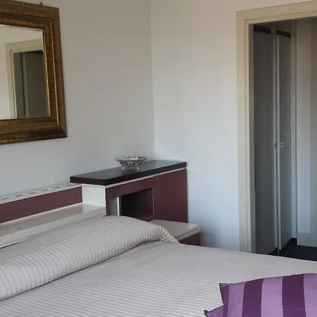 Alojamento de Acomodação e Pequeno-almoço Casa Mancini Rimini