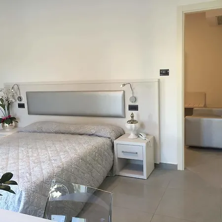 Albachiara Aparthotel 3*