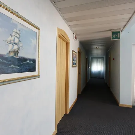 Hotel Conti 3*
