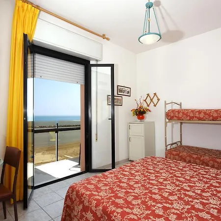 Hotel Baia 3*
