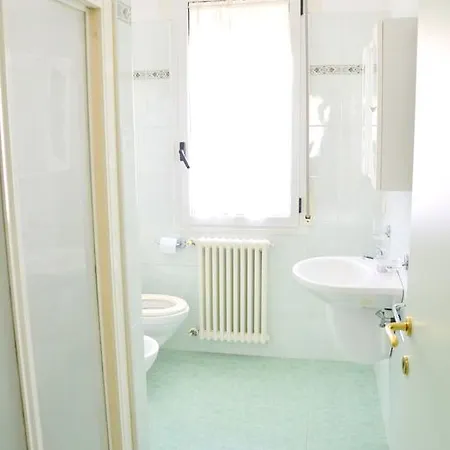 Aparthotel Frontemare 2*
