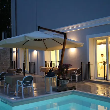 Hotel Rimini Suite Hotel 4*
