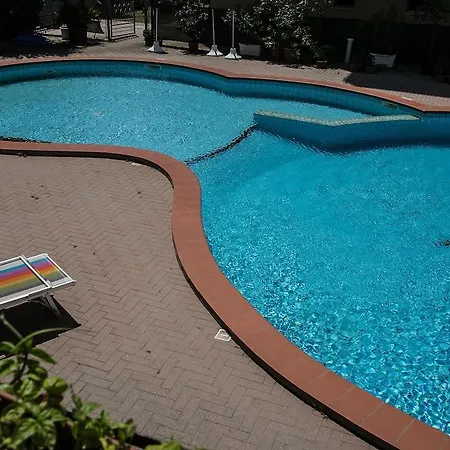 Hotel Heaven 3*