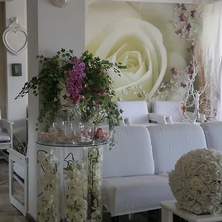 Heaven Hotel 3*