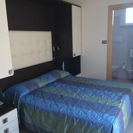 Hotel Ricchi 3*