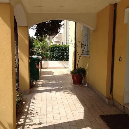 Aparthotel Yellow Rimini