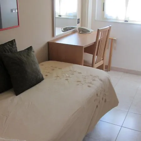 Dina Hotel 3*
