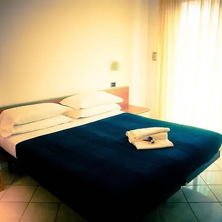Aparthotel Dei Pini 3*