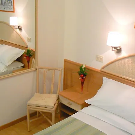 Hotel Rivazzurra 3*