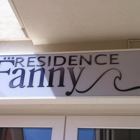Appart hôtel Fanny *