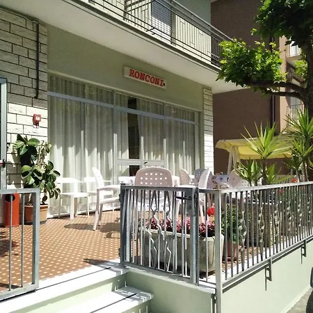 Hotel Ronconi *