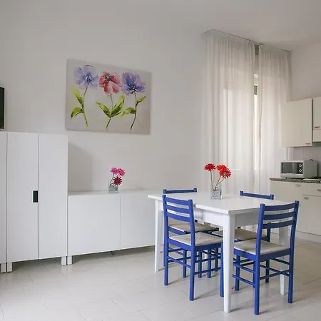 Aparthotel Ofelia 3*