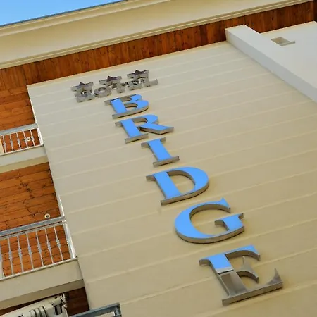 Bridge Hotel