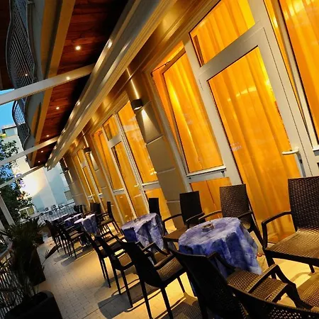 Bridge Hotel 3*