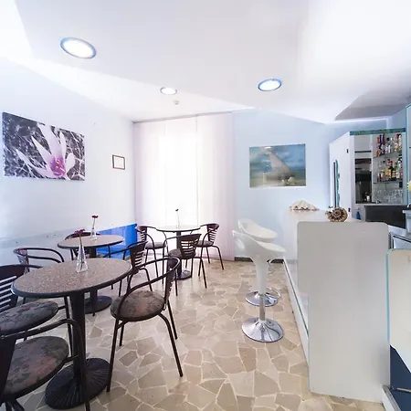 Hotel Nadia