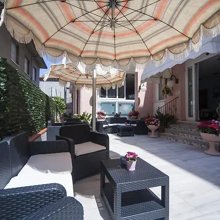 Hotel Nadia