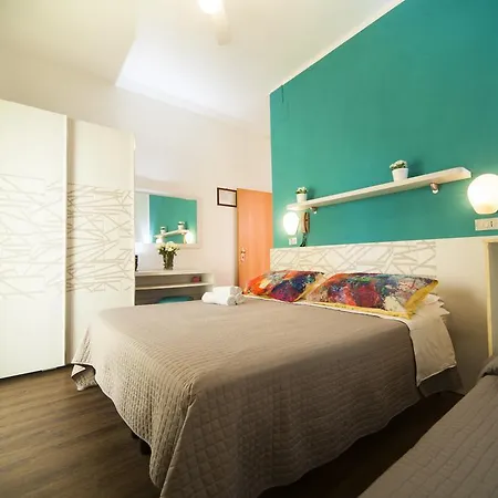 Hotel Nadia 2*