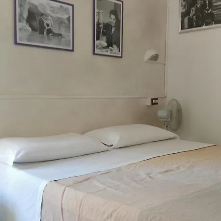 Hotel Simon 2*