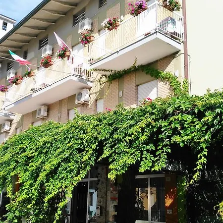 Hotel Simon