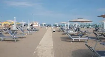 アパートホテル Riviera 2*
