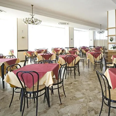 Telstar Hotel