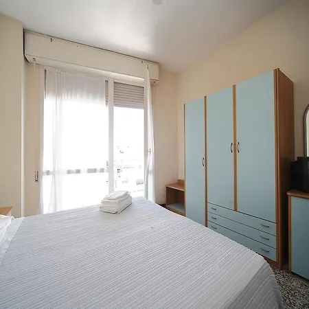 Telstar Hotel