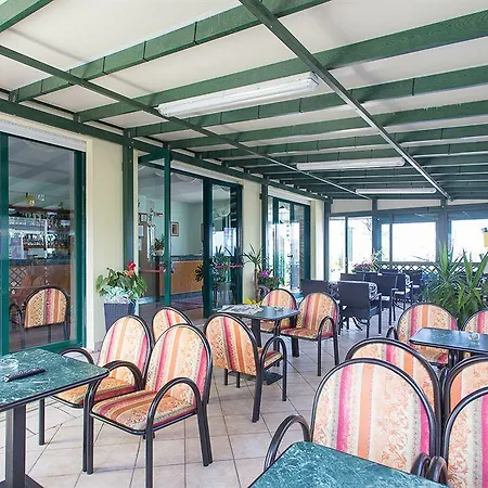 Emilia Hotel