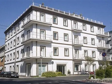 Card International Hotel 4*