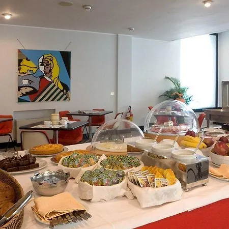 Junior Hotel 3*