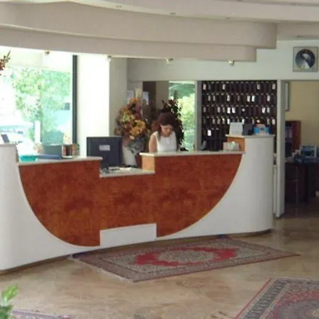 Hotel Artide 3*