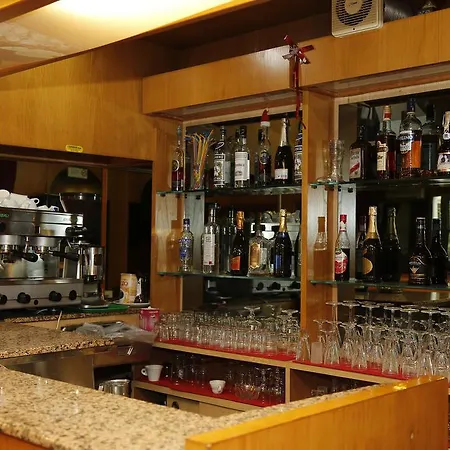 Hotel Dina 3*