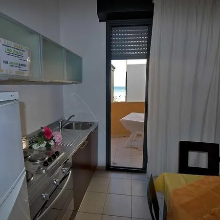 Domus 4* רימיני