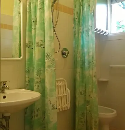Hotel Capri 2*