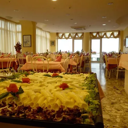 Sara Hotel 3*
