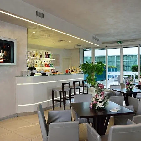 Mercure Artis Hotell 4*