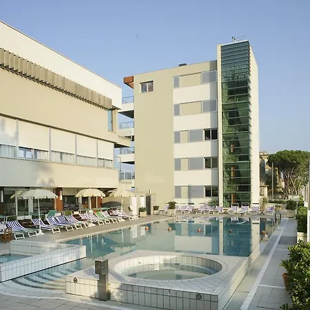 Ascot Fronte Mare & Rimini