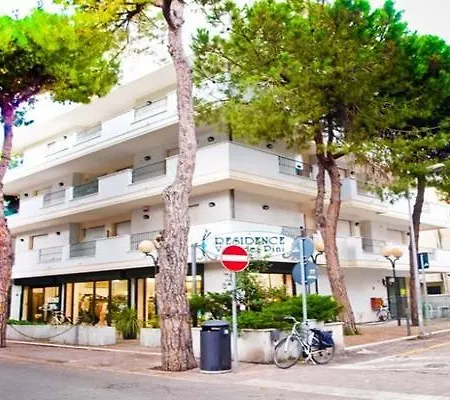 Dei Pini Aparthotel 3*