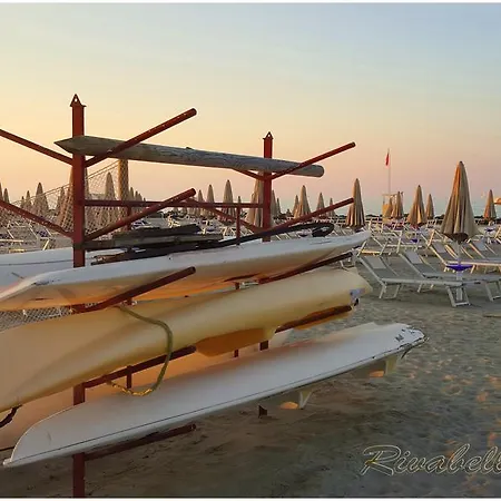 Accademia Hotel 3*