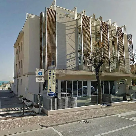 Hotel Aquila 2*