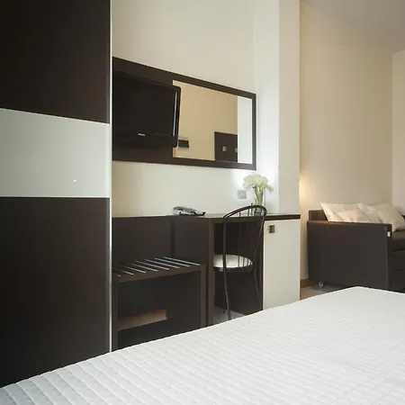 Ricchi Hotel