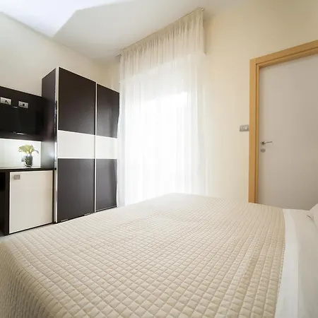 Ricchi 3* Rimini